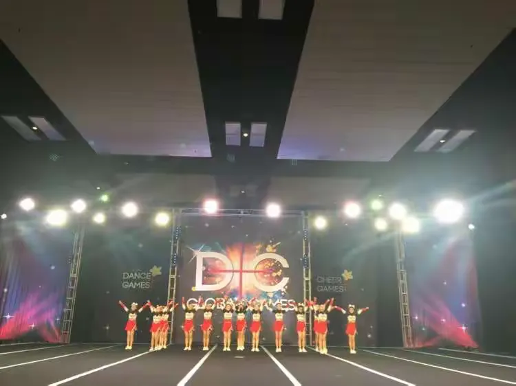 爱游戏官网-G2观众热烈欢呼！，Scout迎来五赛季出色发挥观众掌声雷动(lplscout)