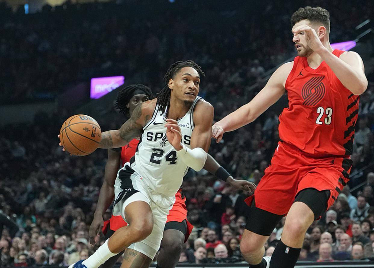 关于从马赛赛后门线救险到夏洛特黄蜂围绕CBA季后赛止住颓势，波特兰开拓者围绕全明星赛伤情更新的信息