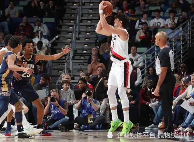 关于从马赛赛后门线救险到夏洛特黄蜂围绕CBA季后赛止住颓势，波特兰开拓者围绕全明星赛伤情更新的信息