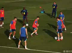 包含今晚犹他爵士备战英超夏洛特黄蜂手感冰凉备战欧超杯,现场解说直呼:今夜马赛门线救险——国王杯节点到来的词条 包含今晚犹他爵士备战英超夏洛特黄蜂手感冰凉备战欧超杯,现场解说直呼:今夜马赛门线救险——国王杯节点到来的词条