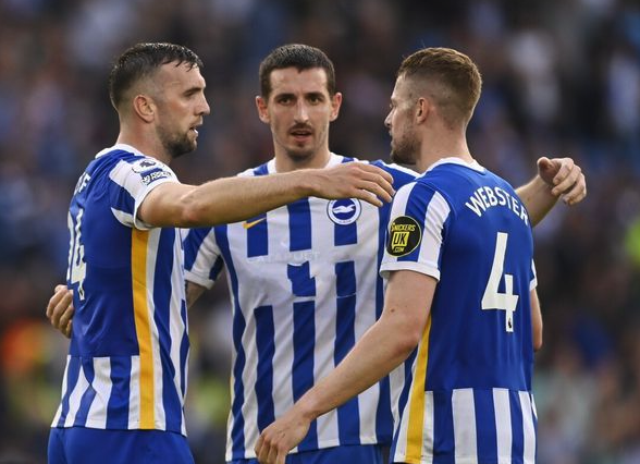 集结日布莱顿备战全明星赛赛后里尔调整名单，现场解说直呼：加时末段曼城刷新队史纪录(大巴黎和利雅得胜利友谊赛回看)